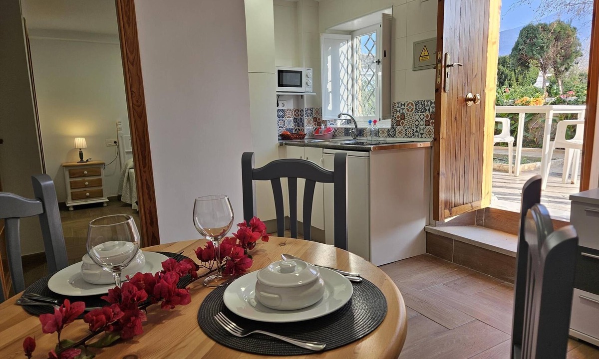 Orgiva Villa | SOPORTUJAR, living room, lounge/kitchen, 1 bedr. and bathr.