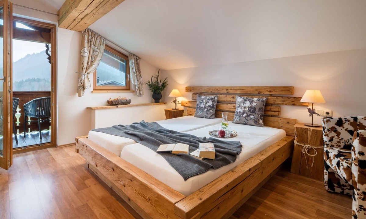 Haldensee Apartment | SPA chalet for 2 - The Bäckergut on Lake Haldensee