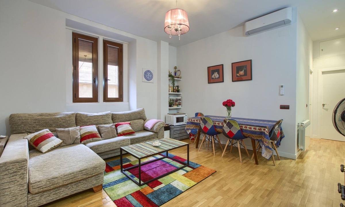Palacio Apartment | Spacious and Bright Apartment in Center of Madrid