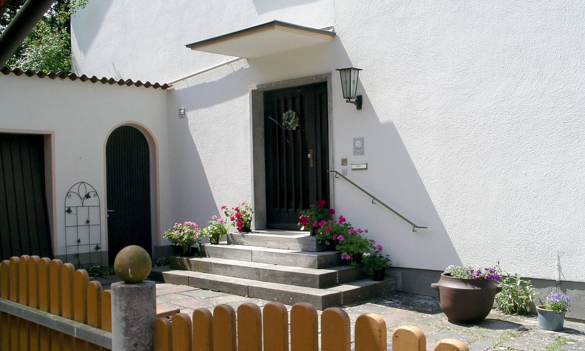 Neuendettelsau House | Spacious Apartments for 1-8 People near Nuremberg, Rothenburg, Roth free parking