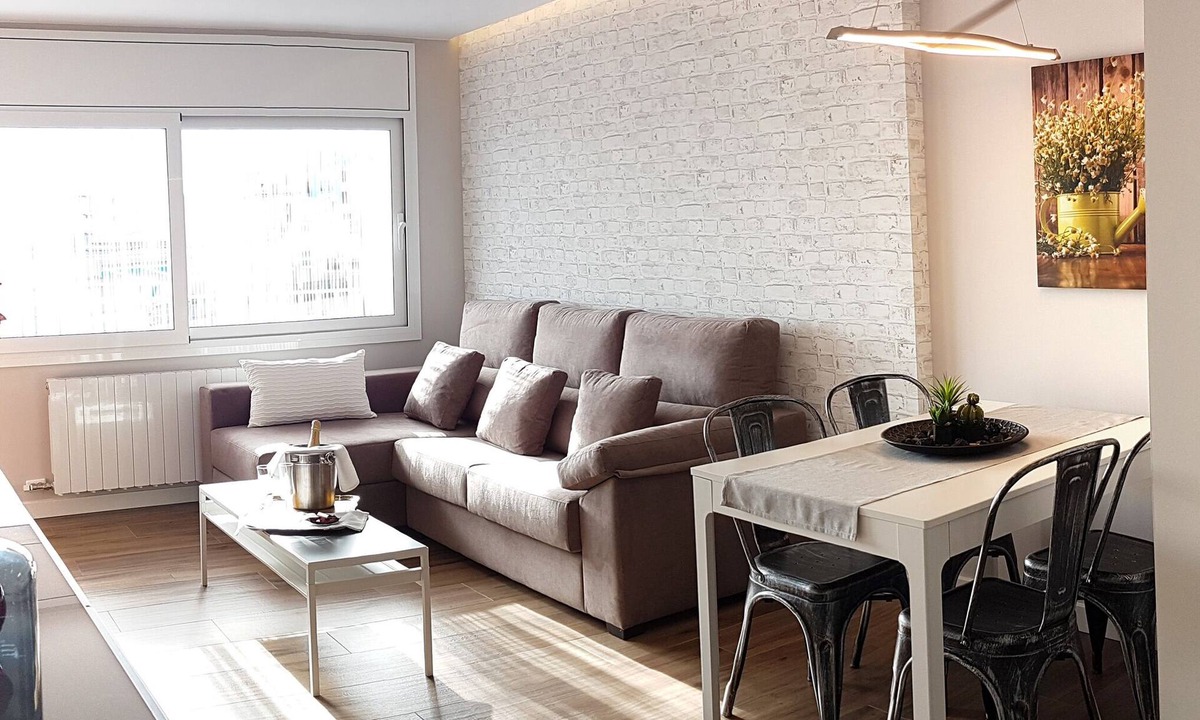 Blanes Condo | Spacious, bright and cozy apartment/attic 150 m from the sea