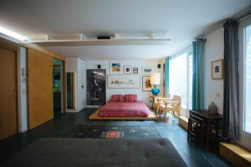 Ciudad Jardin Apartment | Spacious Chillout in Madrid