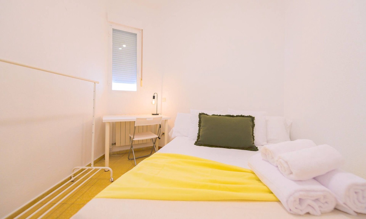 Gaztambide Apartment | Spacious Family Apartment with 3 Bright Bedrooms