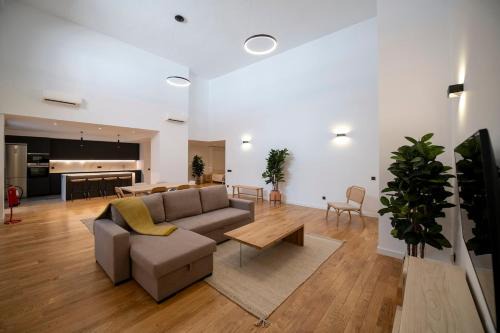 Bellas Vistas Apartment | Spectacular apartment Bravo Murillo AC WIFI 2