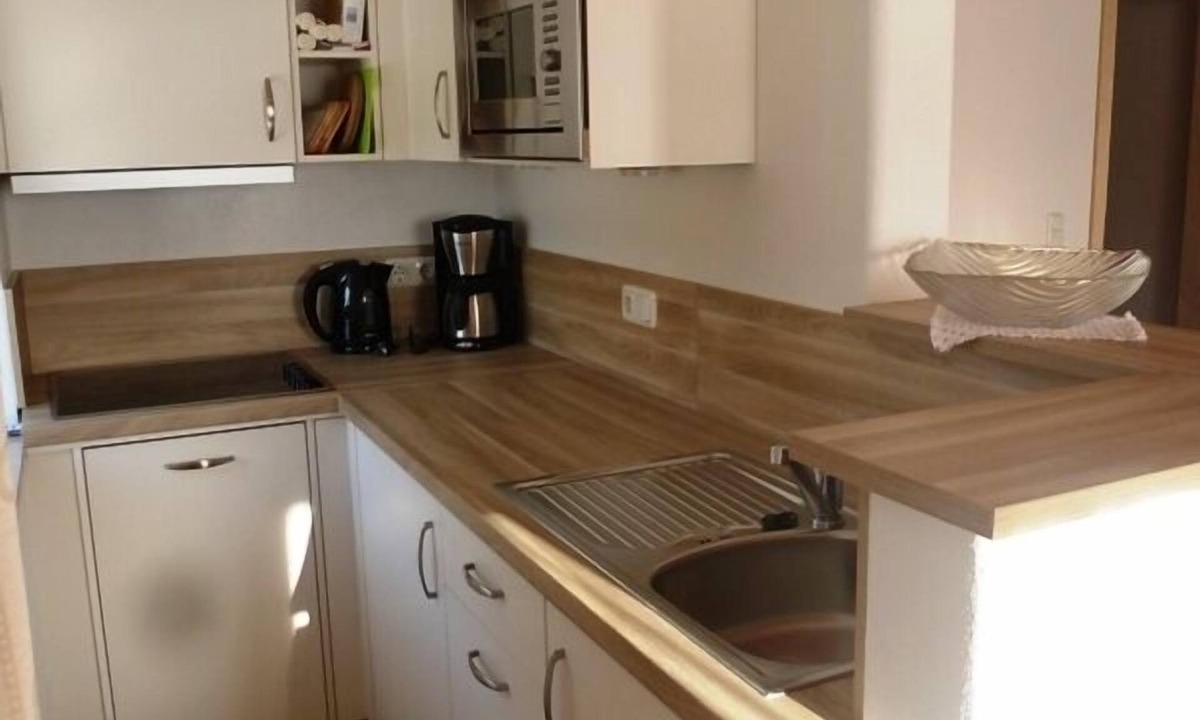 Birnbach Apartment | Staffenberg three-room apartment 58sqm, shower/WC, extra kitchen, balcony