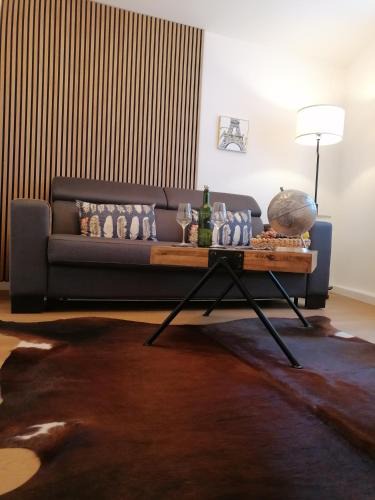 Wuerzburg Apartment | Stilvolle Wohnung an der Alten Mainbrücke