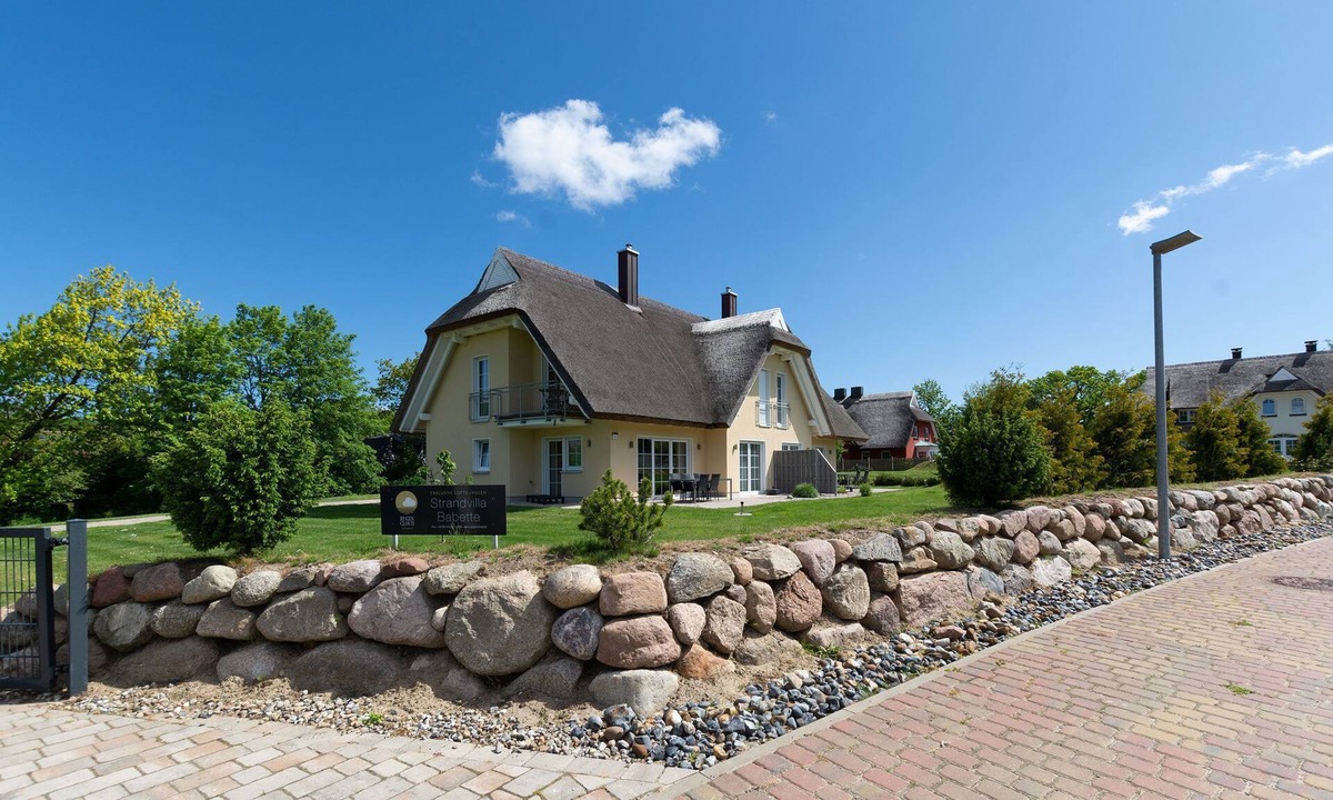 Lobbe Cottage | Strandvilla Babette - Balo B, Direkt am Meer, mit Sauna - Haushälfte B