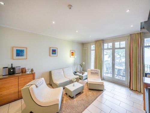 Binz Apartment | Strandvillen Binz - Ferienwohnung mit Meerblick, 2 Schlafzimmern und Balkon SV-768