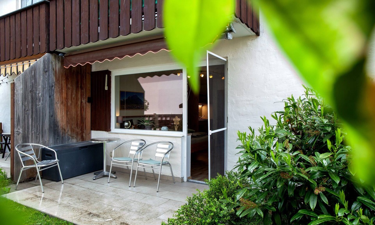 Mittenwald Apartment | Studio Apartment 'Appartment Biendl' with Private Terrace and Wi-Fi