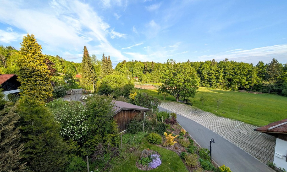 Spiegelau Apartment | Studio im obersten Stockwerk mit Balkon und wunderschöner Morgensonne
