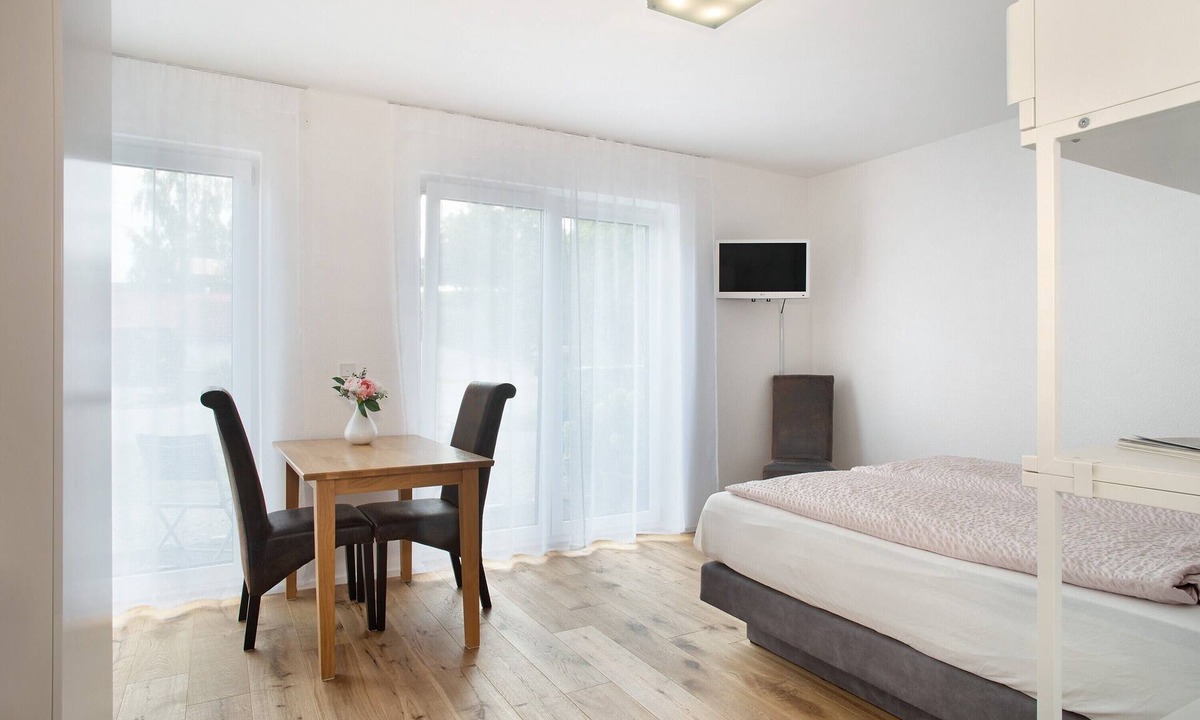 Goppertsweiler Apartment | Studio "LandZeit" with Terrace & Wi-Fi