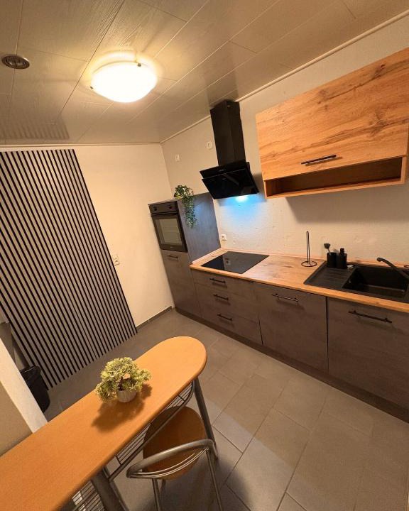 Pressath Apartment | Studio One - 5 min to Grafenwöhr