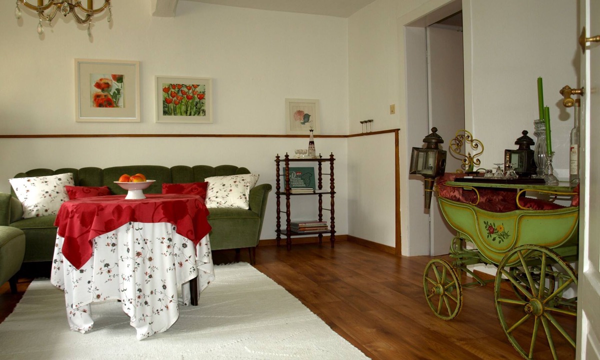 Thuengersheim Other | Summer vacation house with nostalgic flair for romantics and those seeking tranquility