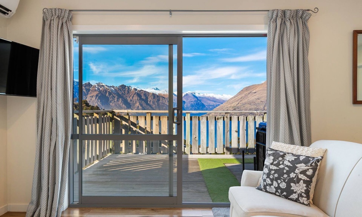 Fernhill House | Summit Serenity | Two Bedroom
