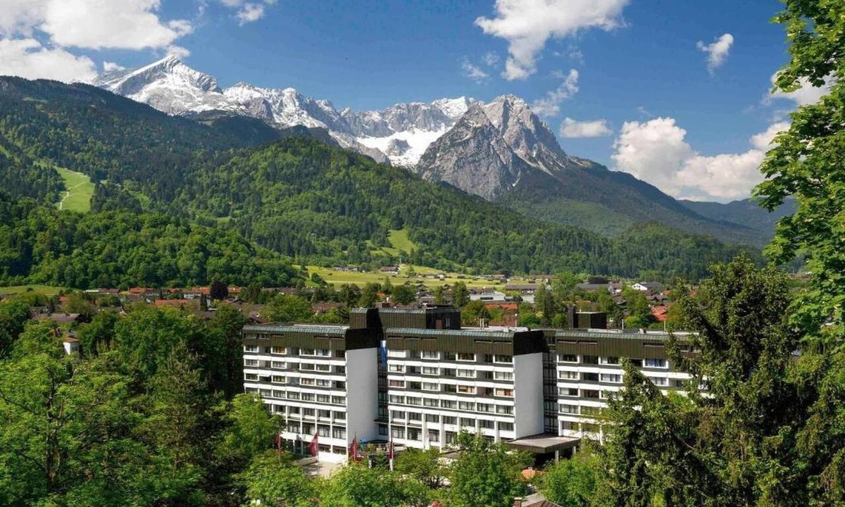 Garmisch-Partenkirchen Apartment | Sunday Hotel Garmisch Partenkirchen Standard Room