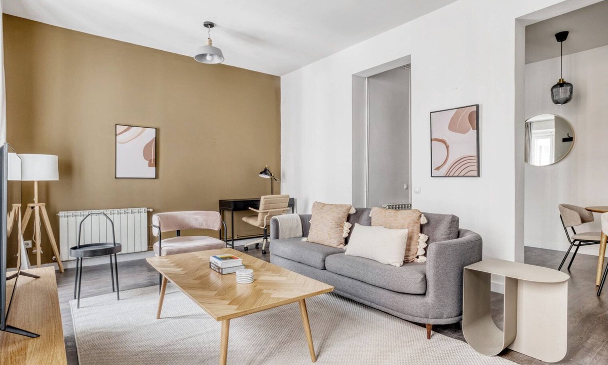 Chueca Apartment | Sunlit Chueca 2BR nr city center, by Blueground