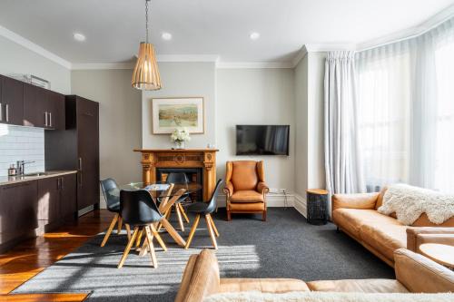 Dunedin City Centre House | The Stuart Street Terraced House
