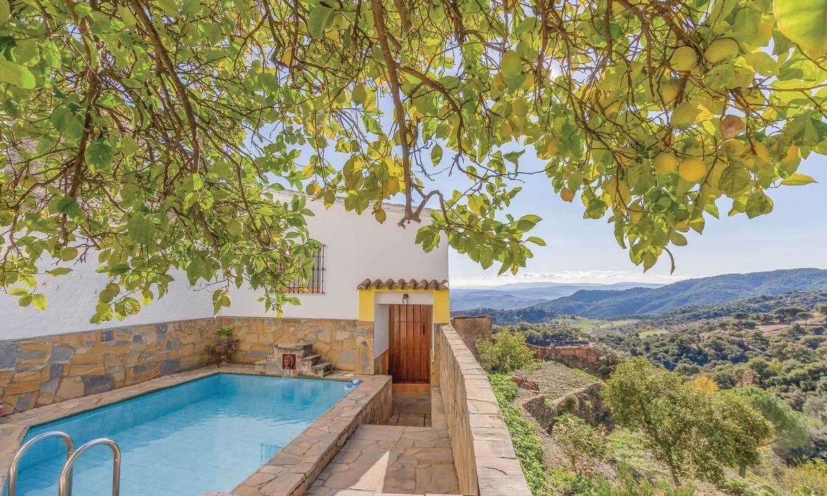 Gaucin House | This charming house is located in a typical Andalusian village in a beautiful landscape.