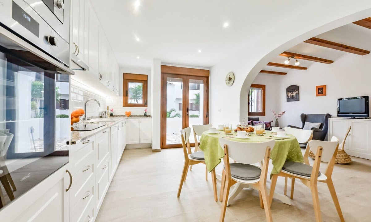 Casas de Torrat Ski Chalet | THOMAS, Bungalow for 6 people and swimming pool,free wifi