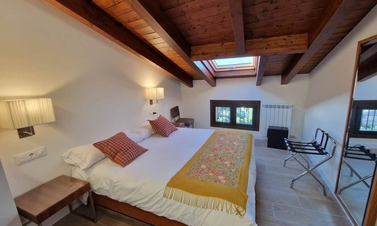 La Puebla de Castro Apartment | To complete