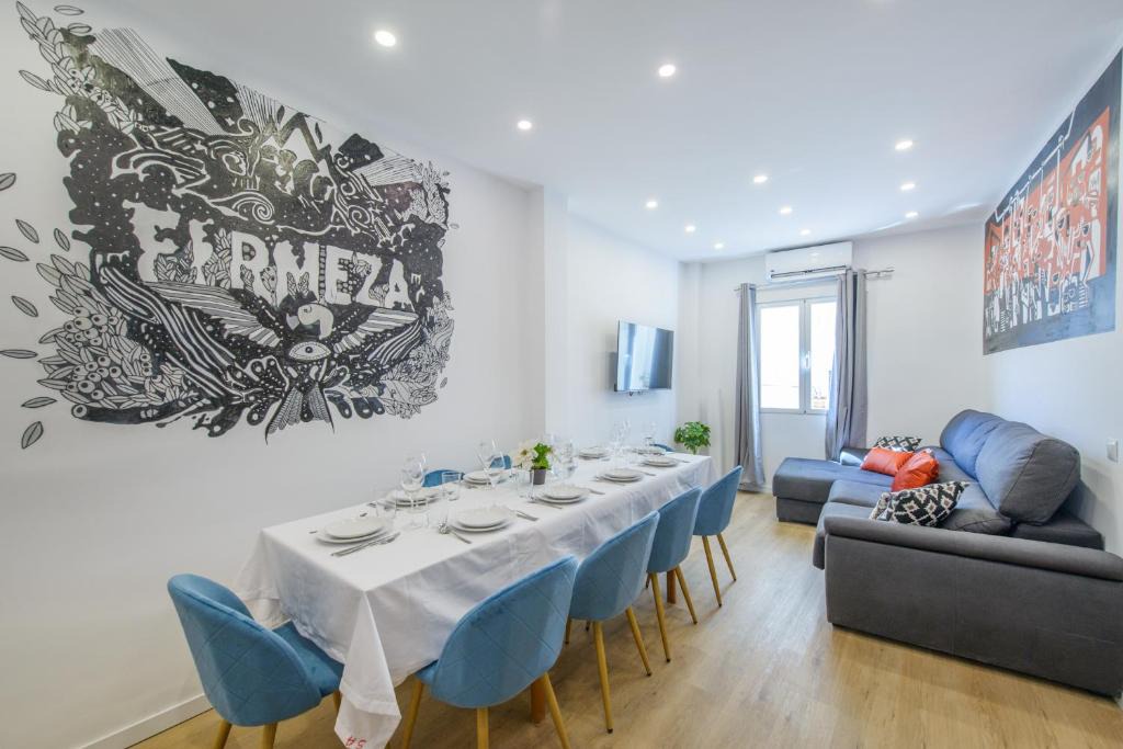 Malasana Apartment | Top groups MALASAÑA, by MONARO
