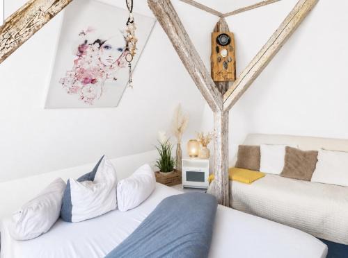 Old Town Apartment | Träumen über den Dächern Wismars, Dachbodenapartment