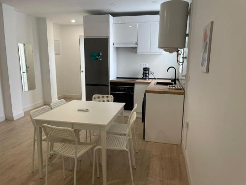 Almendrales Apartment | U6 Cómodo bien localizado cerca de Metro