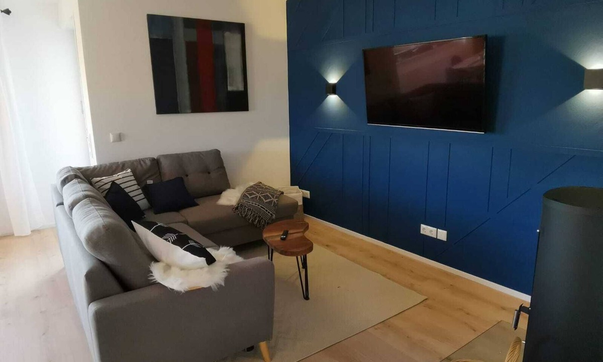 Petting Apartment | Unique and modern apartment with designer bathroom and balcony