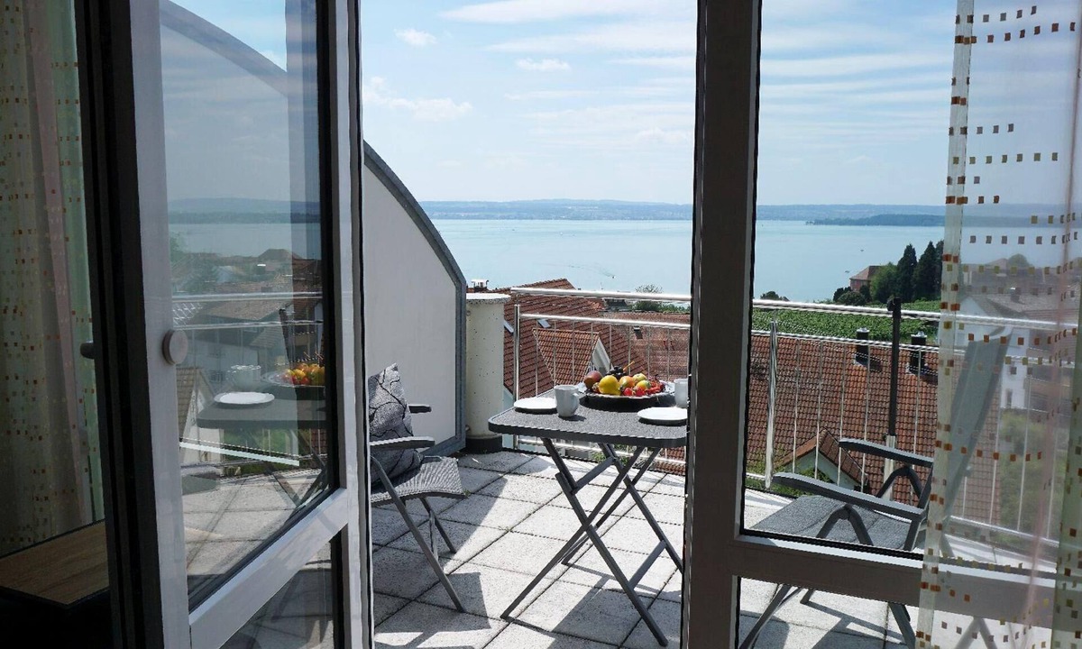 Meersburg Apartment | Vacation apartment 3-country view