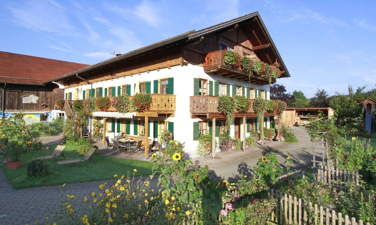 Bobing Apartment | Vacation apartment/apartment for 3 guests with 35m² in Böbing (115096)