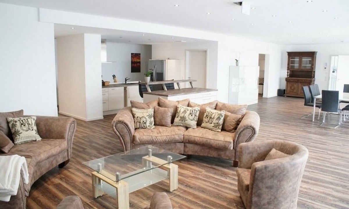 Wismar Apartment | Vacation apartment/apartment for 6 guests with 240m² in Wismar (301815)