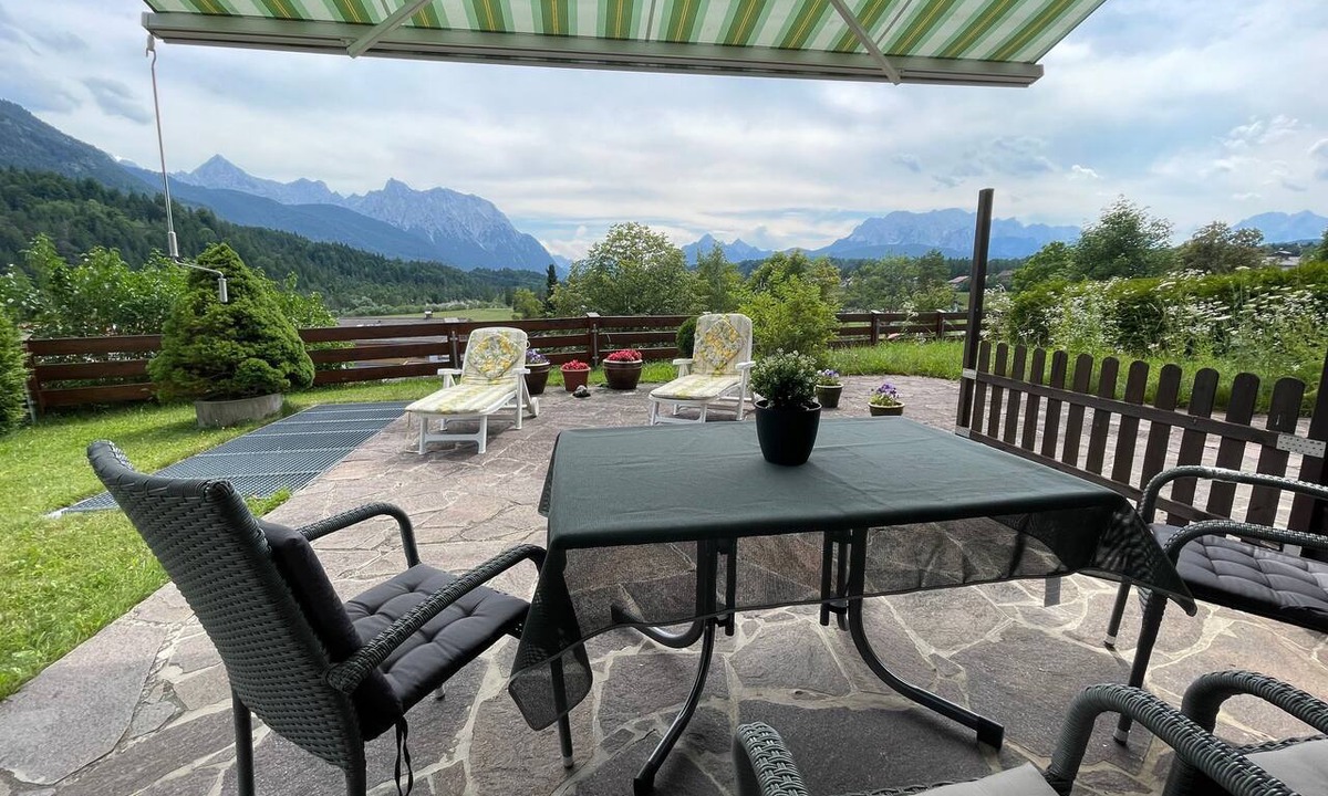 Kruen Apartment | Vacation apartment/apartment for 4 guests with 85m² in Krün (296810)