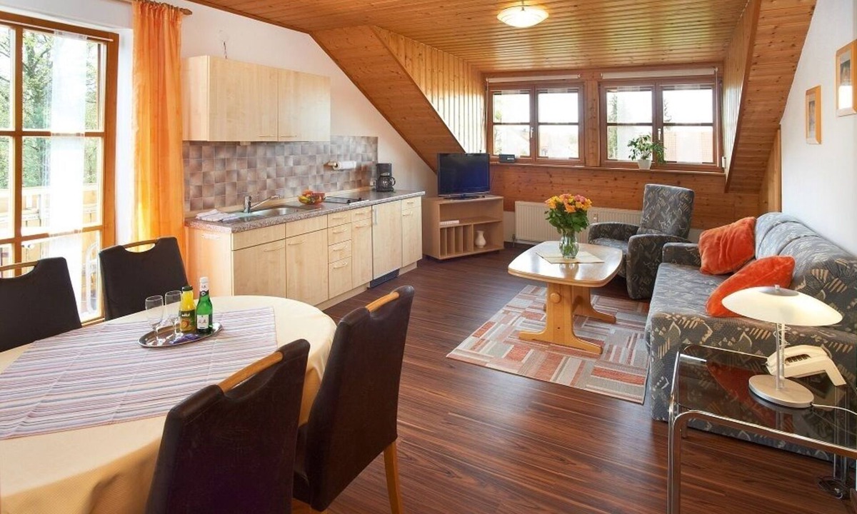 Bad Goegging Apartment | Vacation apartment no. 7/48 sqm, with spacious balcony