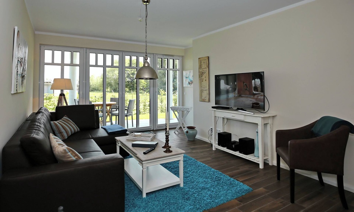 Heiligendamm Apartment | Vacation apartment 03 Linden-Palais Heiligendamm - 2 rooms, close to the beach & sea view for