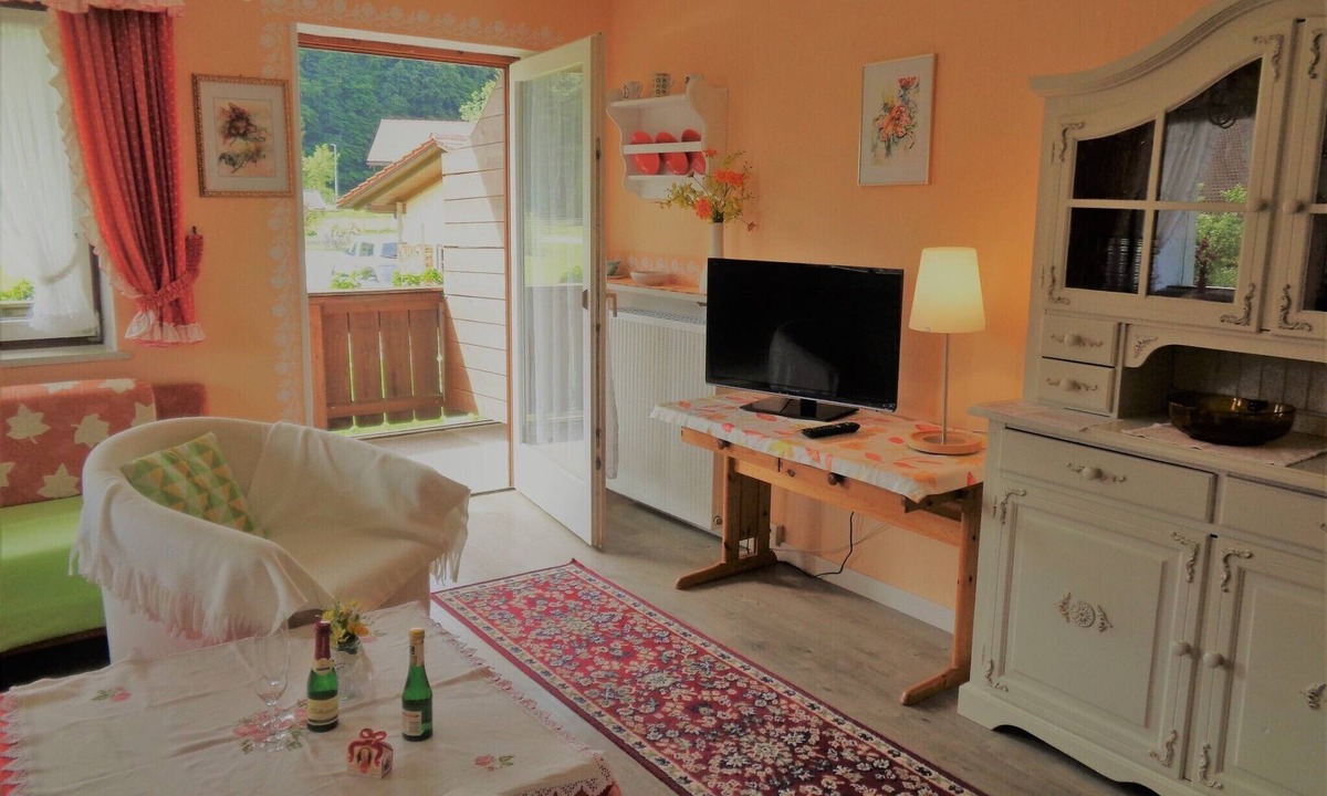 Inzell Apartment | Vacation apartment Gebirgsbach, 4 pers., 1 bedroom, 1 bed-sitting room, balcony, 66 sqm