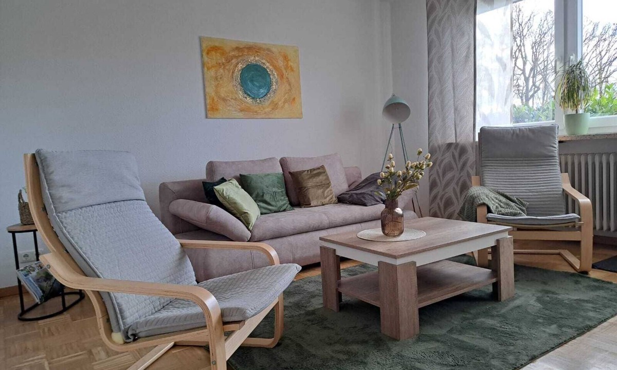 Ahorn Apartment | Vacation apartment right by the forest in Upper Franconia with pool. Centrally located.