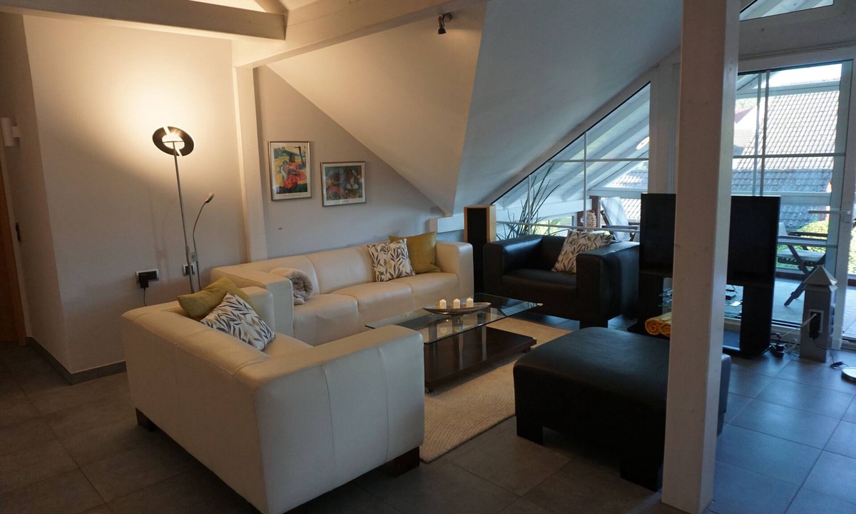 Duerrwangen Apartment | Vacation apartment with conservatory, in a quiet location with outdoor seating for 4 pers.