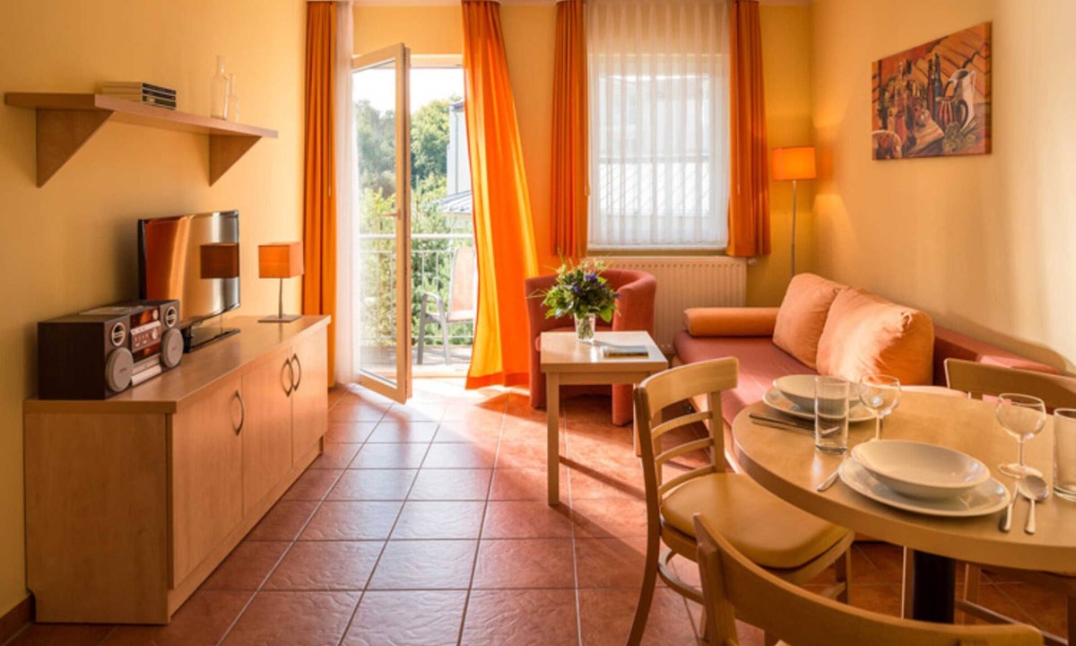 Sellin Apartment | Vacation apartment WE 3 - Holiday apartments at the sports field