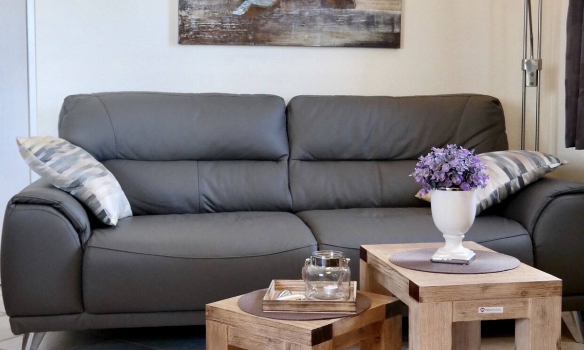 Gross Zicker Apartment | Vacation apartment with Bodden view and beach chair on the balcony