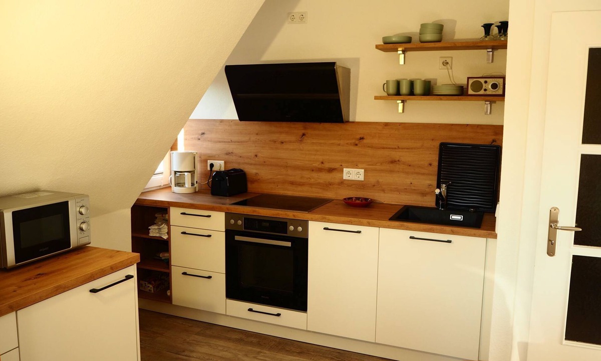 Arnsberg Apartment | Vacation home, 50 sqm, 3 bedrooms, terrace with large garden, max. 5 persons