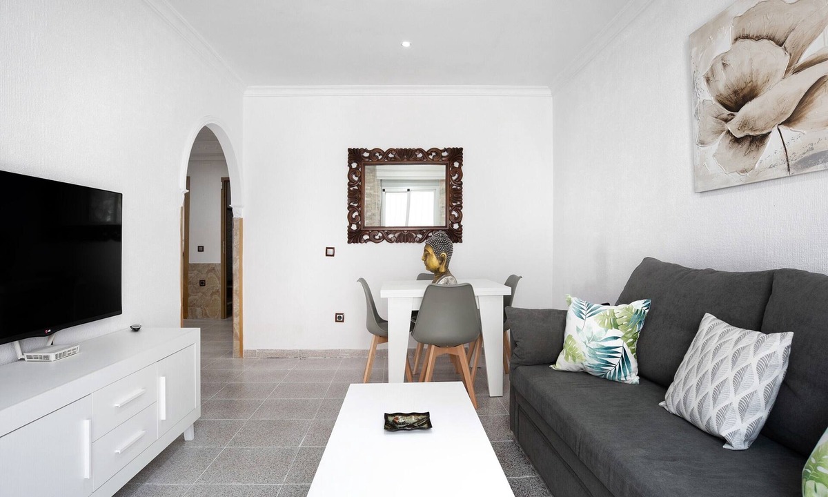 Barbate House | Vacation Home "Casa Unifamiliar Rio Barbate" with Private Terrace, A/C & Wi-Fi