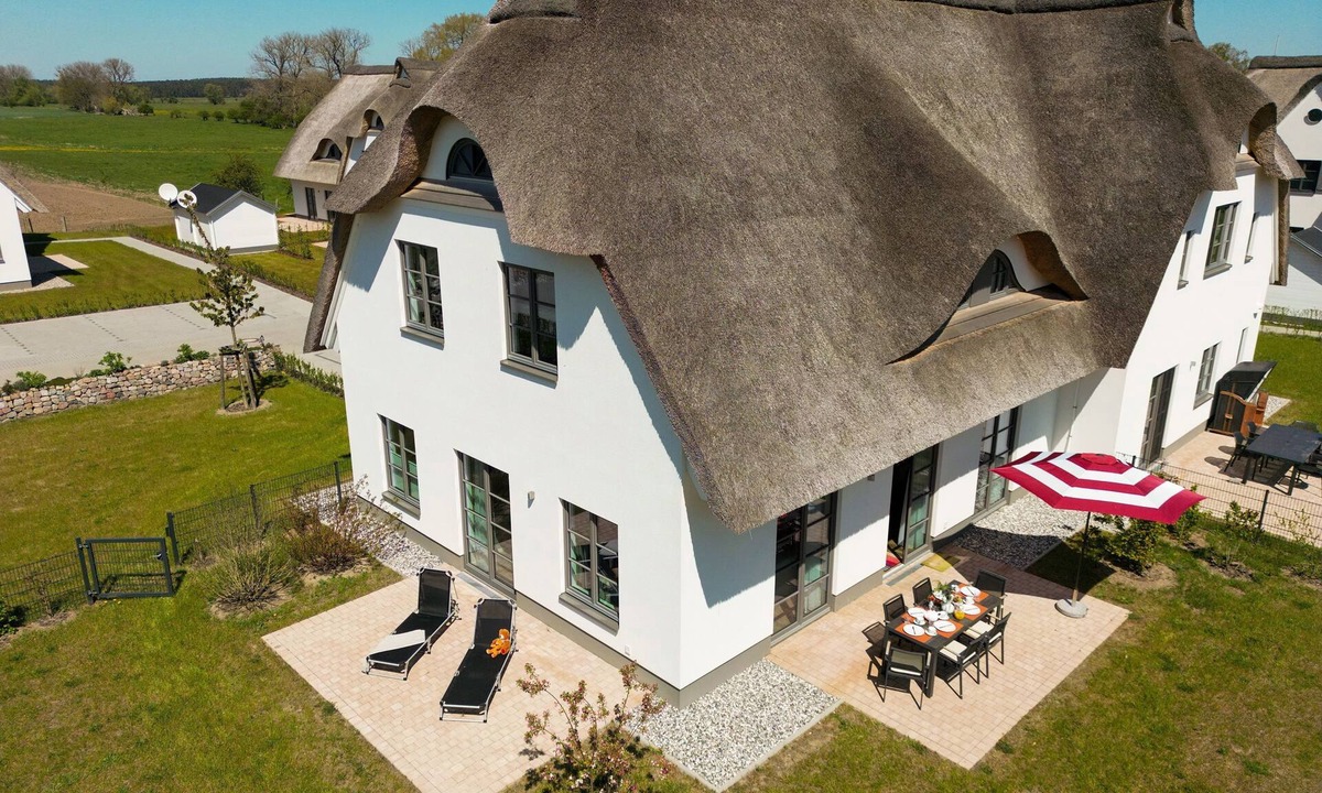 Stolpe b. Anklam Cottage | Vacation home Ole Bull 15 - Inseldomizil Stolpe - Vacation under thatch on Usedom