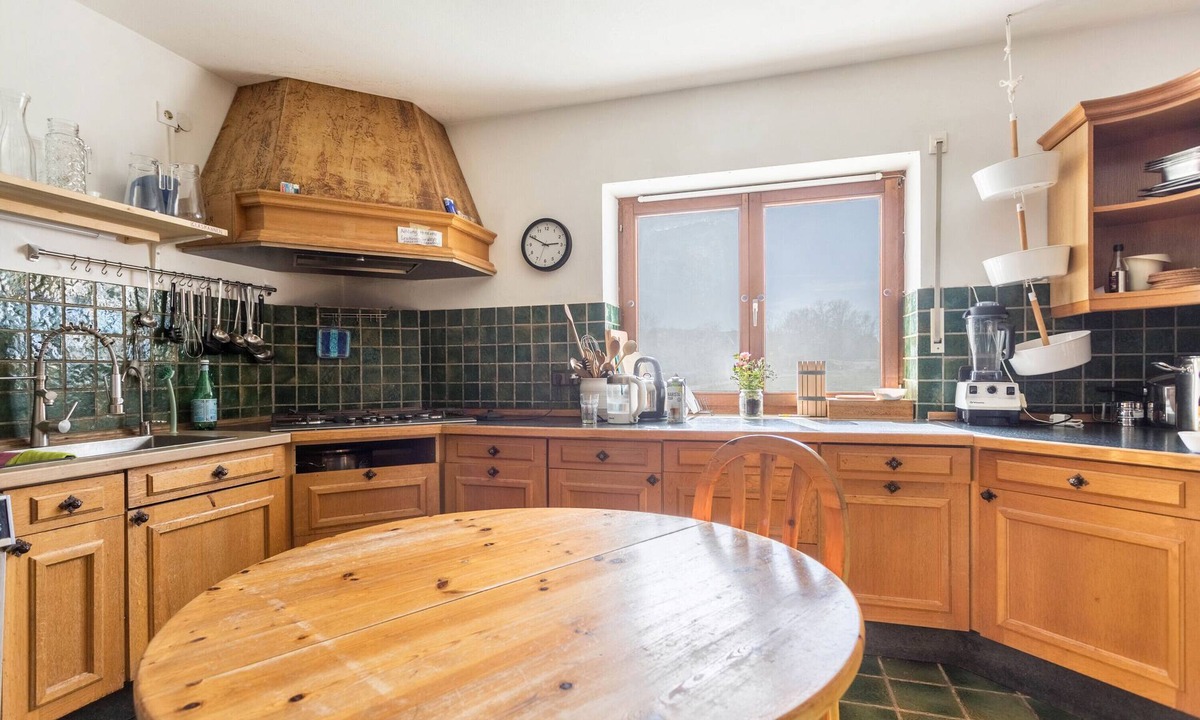 Seeon-Seebruck House | Vacation Home "Fuchsbau Seminarhaus Am Chiemsee" with Mountain View, Shared Terrace & Wi-Fi