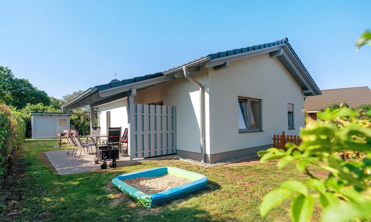 Zierow Apartment | Vacation Home "Sandbank" in Zierow on the Baltic Sea