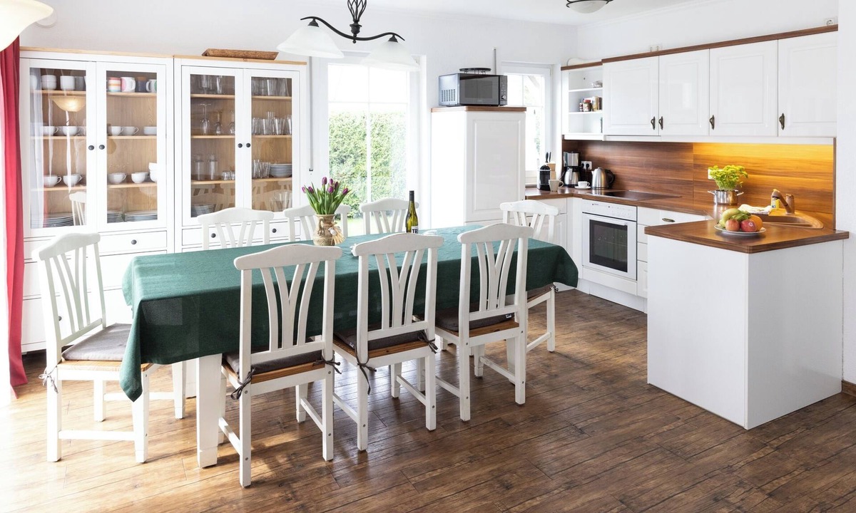 Zinnowitz House | Vacation home Schlehenweg in Zinnowitz for up to 10 people with sauna & WLAN