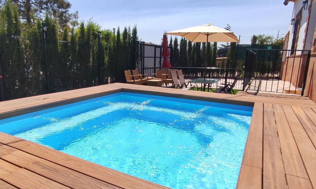 Alora House | Vacation House 'El Rancho Grande' with Cocktail Pool, Parking and BBQ