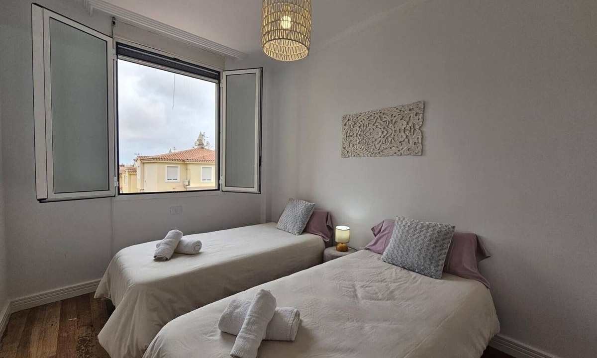 La Solana Apartment | Vencejo House – spacious accommodation for families or groups with mountain views