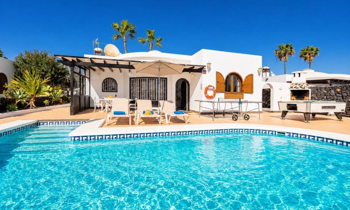 Los Pocillos Villa | Villa Alisa - Three Bedroom Villa, Sleeps 6