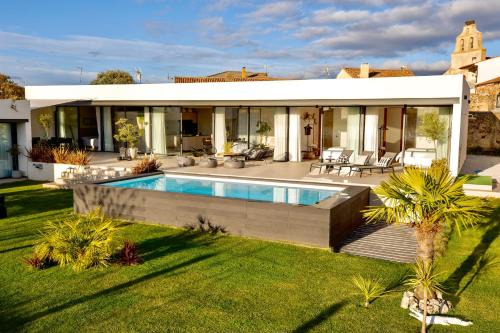 Pastores Villa | Villa de Diseño con Piscina Privada