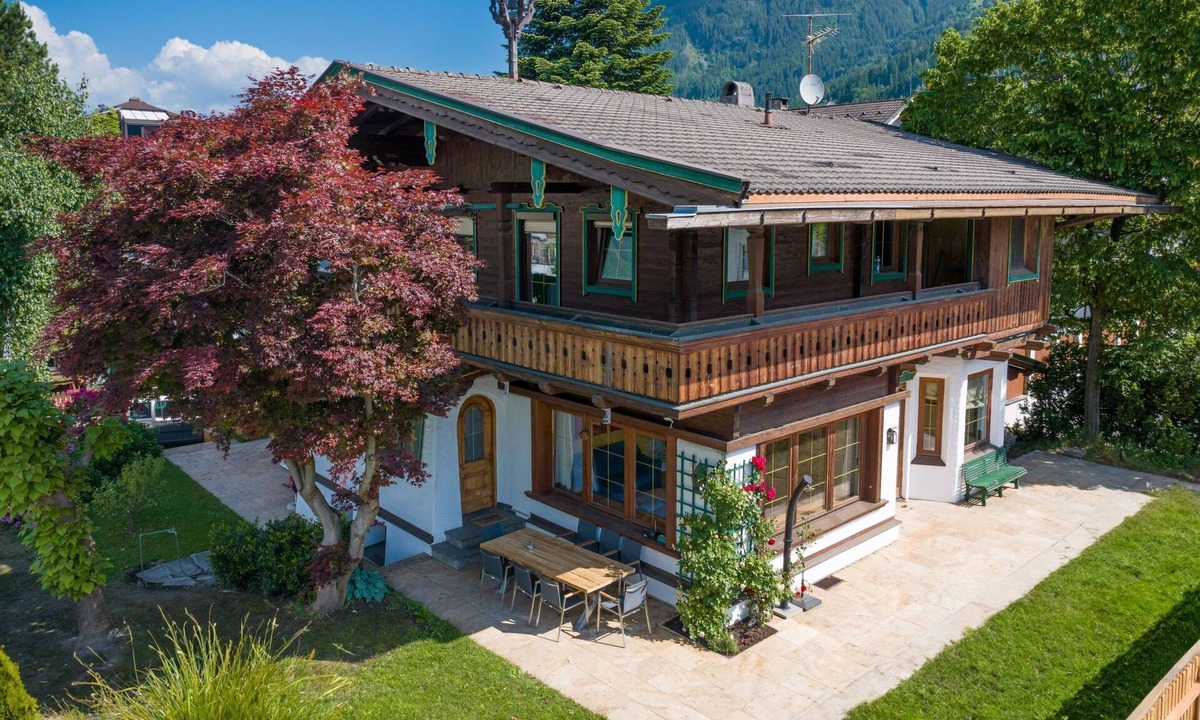 Stumm House | Villa Emma, Ferienhaus für bis zu 10 Personen, eigener Garten, absolute Privats by Interhome
